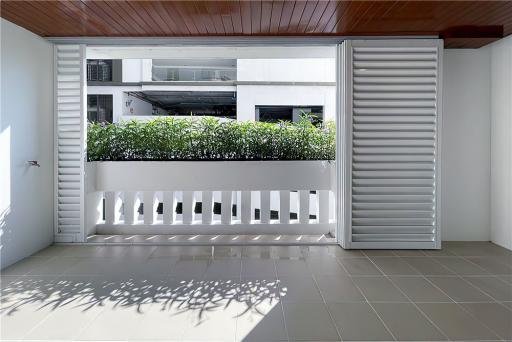 4 Bedroom Close to Asoke,  Pets Alllowed