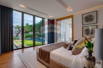 Botanica Grand Avenue 4Bedroom 5 Bathroom Luxury Villa in Phuket, Layan Beach