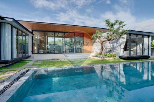 Botanica Grand Avenue 4Bedroom 5 Bathroom Luxury Villa in Phuket, Layan Beach