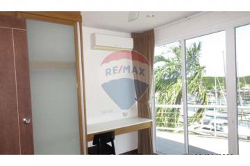 Great deal for quick sale. The Cleat Condo, Krabi Boat Lagoon