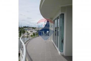 Great deal for quick sale. The Cleat Condo, Krabi Boat Lagoon