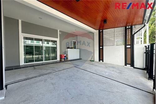 137 Sqm., 3 Beds, 3 Baths House listed for ฿ 3,790,000.