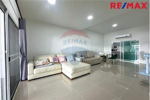 137 Sqm., 3 Beds, 3 Baths House listed for ฿ 3,790,000.