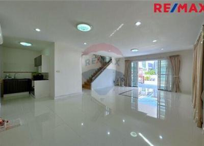 189 Sqm., 3 Beds, 3 Baths House listed for ฿ 5,300,000.
