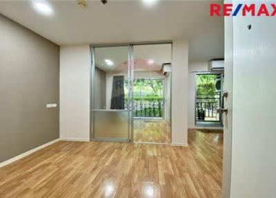 34 Sqm., 1 Bed, 1 Bath Condo listed for ฿ 1,600,000.