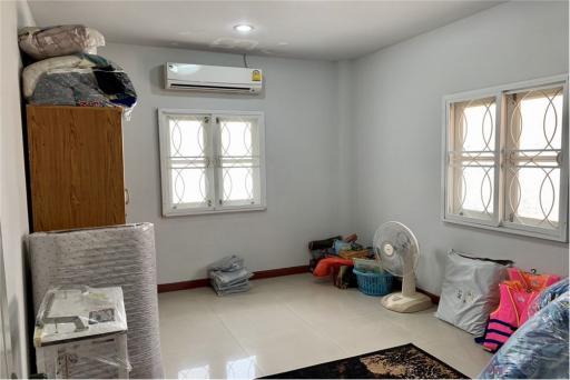 432 Sqm., 3 Beds, 2 Baths House listed for ฿ 6,000,000.