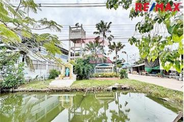 5,262 Sqm. Land listed for ฿ 23,000,000.