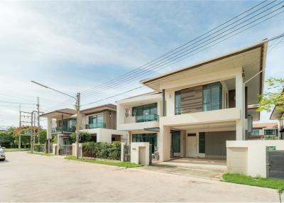 252 Sqm., 3 Beds, 3 Baths House listed for ฿ 6,500,000.
