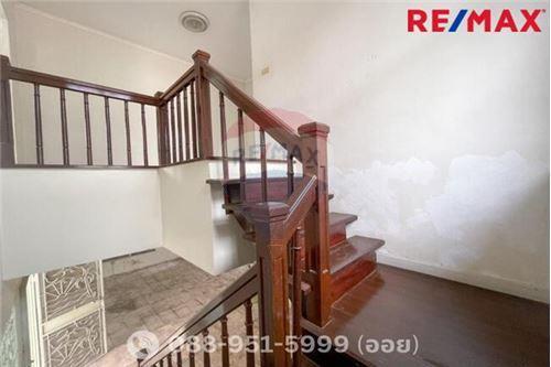 227 Sqm., 3 Beds, 3 Baths Townhouse listed for ฿ 4,990,000.