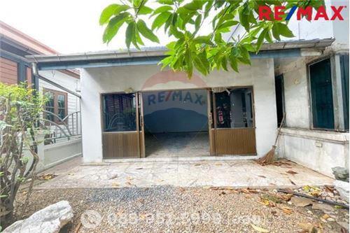 227 Sqm., 3 Beds, 3 Baths Townhouse listed for ฿ 4,990,000.