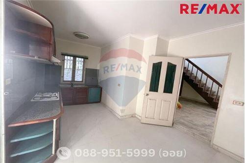 227 Sqm., 3 Beds, 3 Baths Townhouse listed for ฿ 4,990,000.