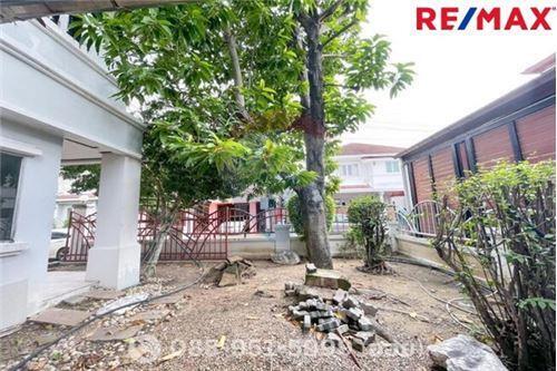 227 Sqm., 3 Beds, 3 Baths Townhouse listed for ฿ 4,990,000.