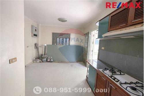 227 Sqm., 3 Beds, 3 Baths Townhouse listed for ฿ 4,990,000.