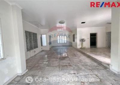 227 Sqm., 3 Beds, 3 Baths Townhouse listed for ฿ 4,990,000.