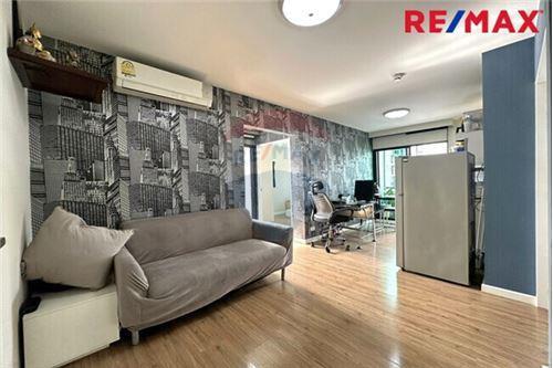 45 Sqm., 2 Beds, 2 Baths Condo listed for ฿ 2,290,000.
