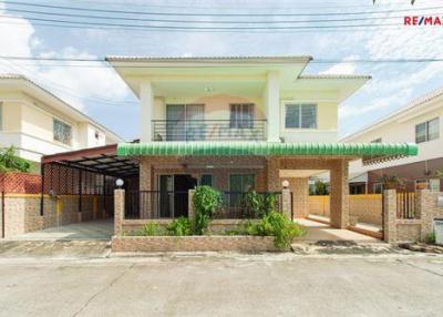 175 Sqm., 5 Beds, 2 Baths Townhouse listed for ฿ 3,500,000.