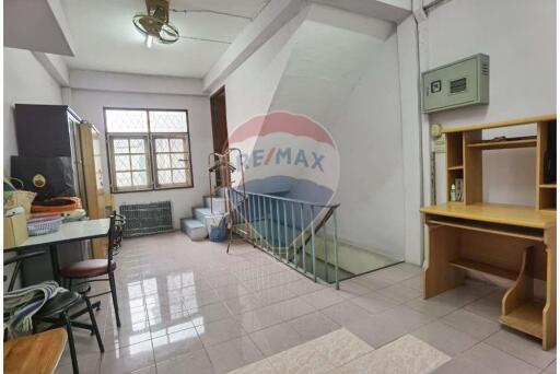 250 Sqm., 3 Beds, 3 Baths Townhouse listed for ฿ 4,900,000.