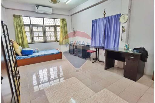 250 Sqm., 3 Beds, 3 Baths Townhouse listed for ฿ 4,900,000.