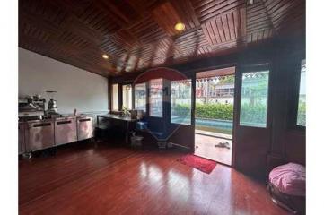 Excellent Investment Opportunity at a Very Good Price!  Thai House Style in Prime area of Bophut, Koh Samui - Renovation Potential! - 920121001-1721