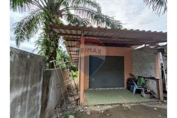 1,536 Sqm., 2 Beds House listed for ฿ 1,600,000.