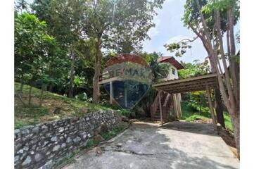 Urgently Available - Private house for sale in Lamai