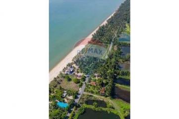 Beach resort for sale in Tha Sala, Nakhon Si