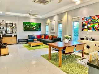 Luxury Pool House for Sale in Hua Hin