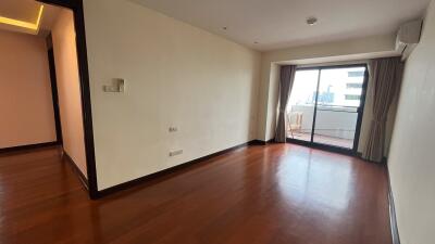 Large Pet-Friendly Condo Ekkamai