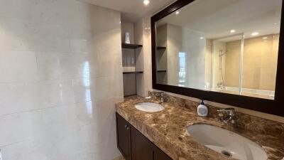 Large Pet-Friendly Condo Ekkamai