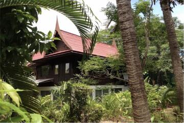 FOR SALE: Traditional Thai Resort Villa @ Bophut