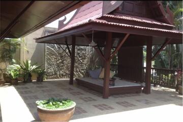 FOR SALE: Traditional Thai Resort Villa @ Bophut