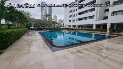 Bangkok 3-Bedroom Condo Prompong