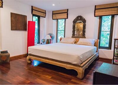 3 BEDS 4 BATHS POOL VILLA FOR SALE IN MAE NUM