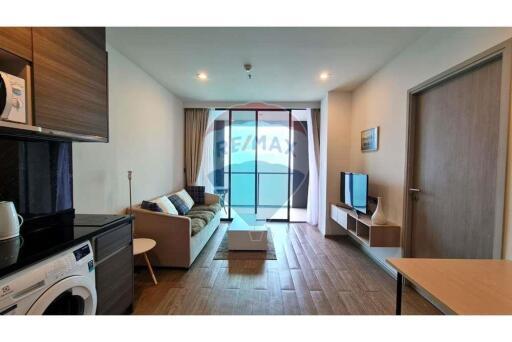 Aeras beachfront condo Pattaya