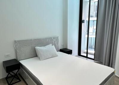 FYNN Asoke 1-Bedroom 1-Bathroom + Home Office Fully-Furnished Condo for Rent