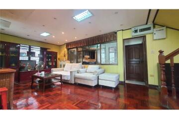 99 Sqm., 3 Beds, 1 Bath Townhouse listed for ฿ 6,000,000.