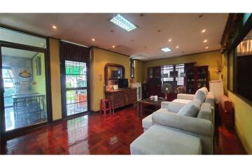 99 Sqm., 3 Beds, 1 Bath Townhouse listed for ฿ 6,000,000.