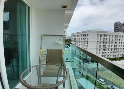 1 Bedroom Apartment with City View at Amazon Residence!