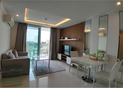 1 Bedroom Apartment with City View at Amazon Residence!