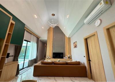 Luxurious 3 bedroom Villa for sale at Baan Mae 4