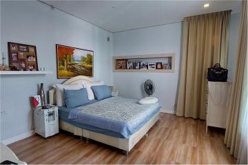 Luxury 5 Bedroom Private house in soi Khaotalo