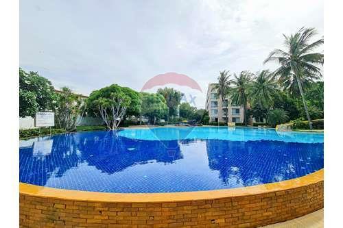 3 Bed 3 Bath Condo in the Middle of Hua-Hin For Sa - 920601002-14