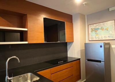 Ashton Morph 38 2-Bedroom 2-Bathroom Fully-Furnished Condo for Rent