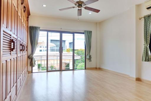 4 bedroom House in Wonderland 2 Pattaya