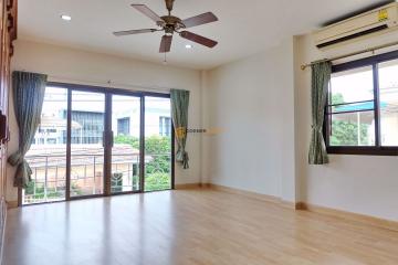 4 bedroom House in Wonderland 2 Pattaya