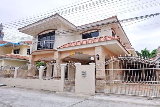 4 bedroom House in Wonderland 2 Pattaya