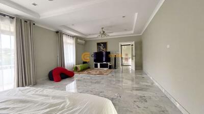 4 bedroom House in Central Park Hillside East Pattaya