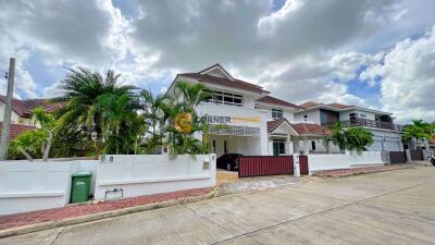 4 bedroom House in Central Park Hillside East Pattaya