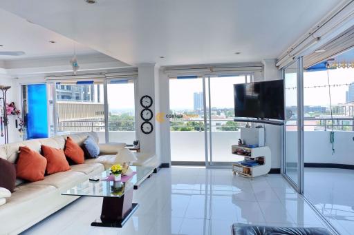 2 bedroom Condo in Golden Pattaya Condominium Na Kluea