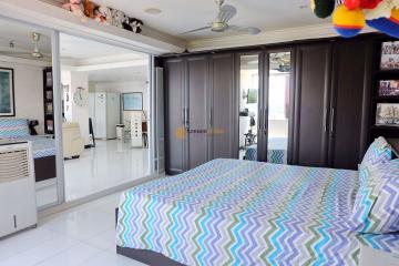2 bedroom Condo in Golden Pattaya Condominium Na Kluea